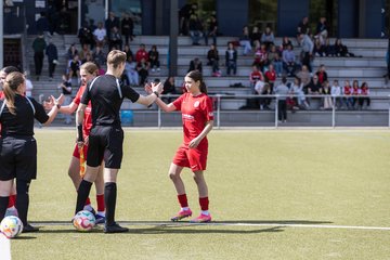 Bild 10 - wBJ Lotto Pokal Finale  Eimsbuetteler TV - Hamburger SV : Ergebnis: 0:3